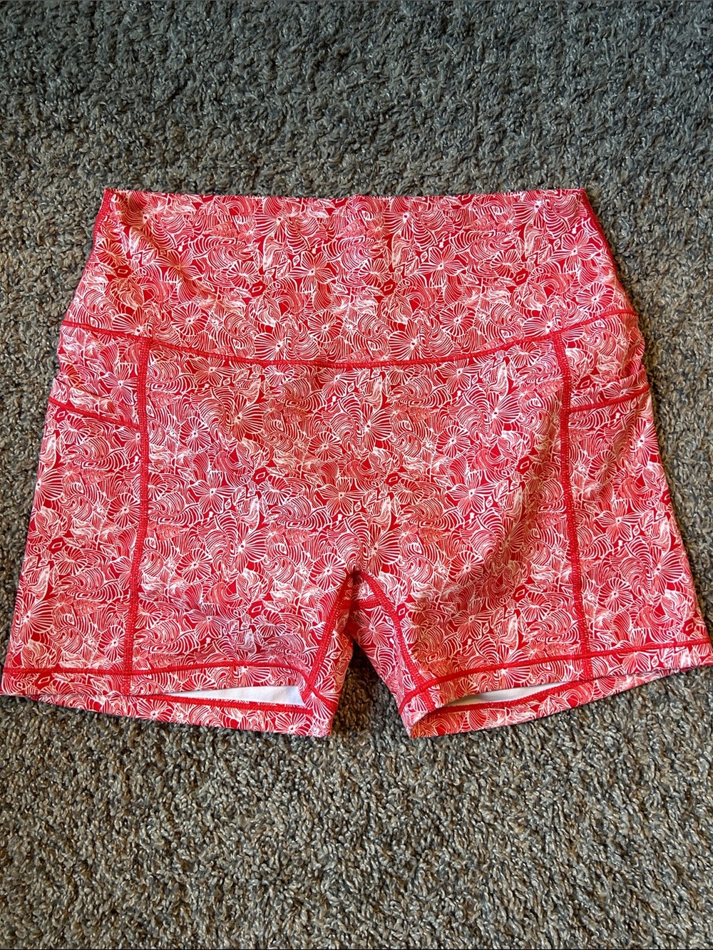 EUC Zyia Red Floral Pocket Confluence Hustle Shorts
